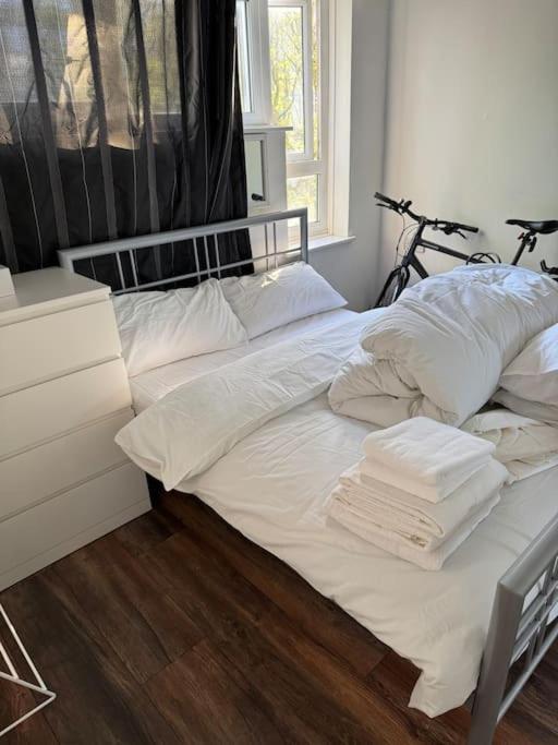 Modern 1 Bedroom Near Camden ลอนดอน ภายนอก รูปภาพ